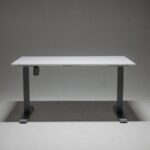 Escritorio elevable eléctrico blanco con estructura metálica de dos columnas